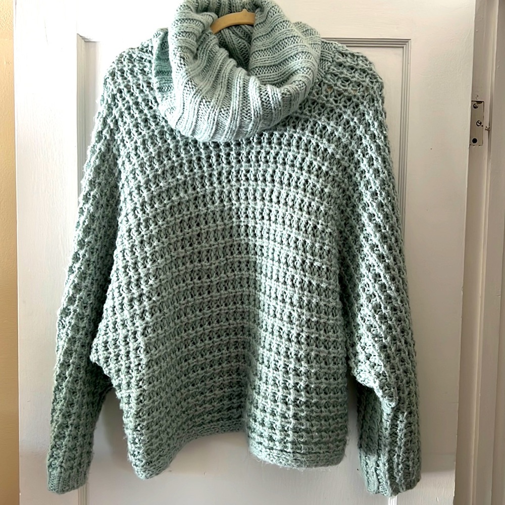 Express Sweater. Large
